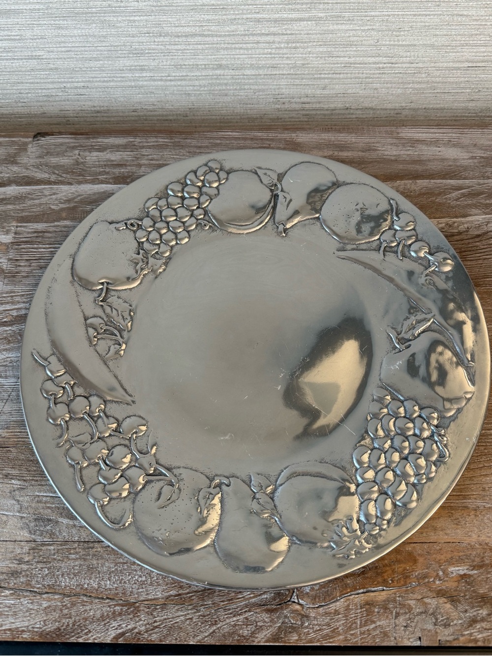 Wilton Armetale Fruit Medley Round Serving Platter 13.5” Handcrafted in the USA